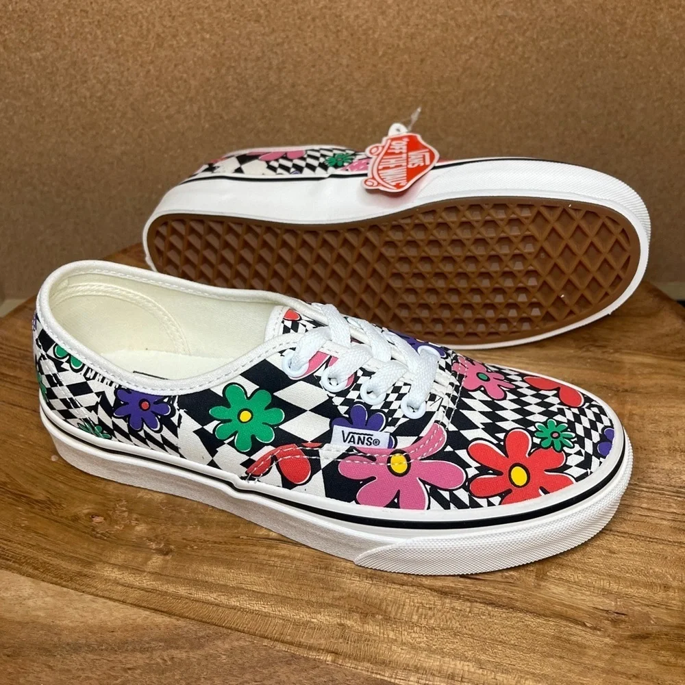 Vans classic
'floral checkerboard'
Brand new - Picture 2 of 7